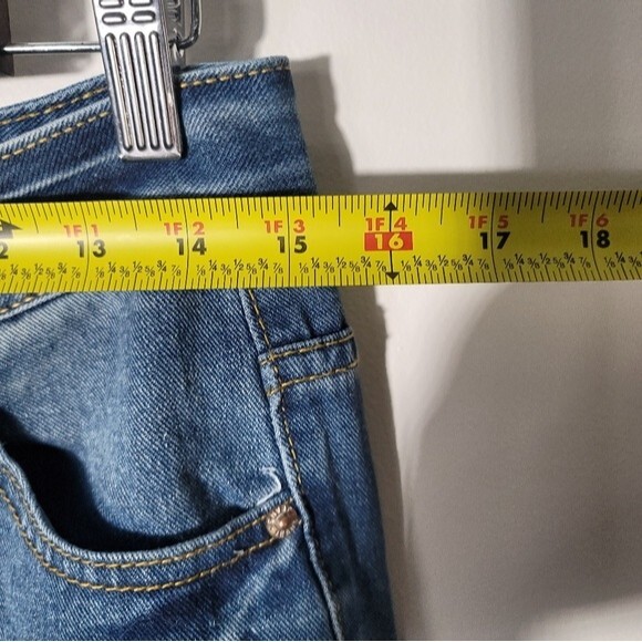 High-Waisted Wide leg Cropped Ankle Distressed Jeans Size Large - Picture 3 of 9